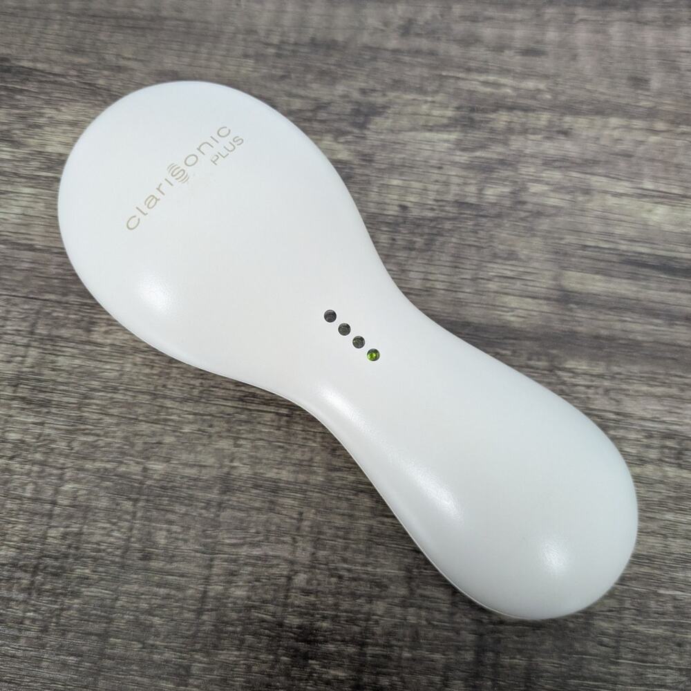 Clarisonic Plus sonic skin cleansing brush with 1 brush head - Picture 2 of 7